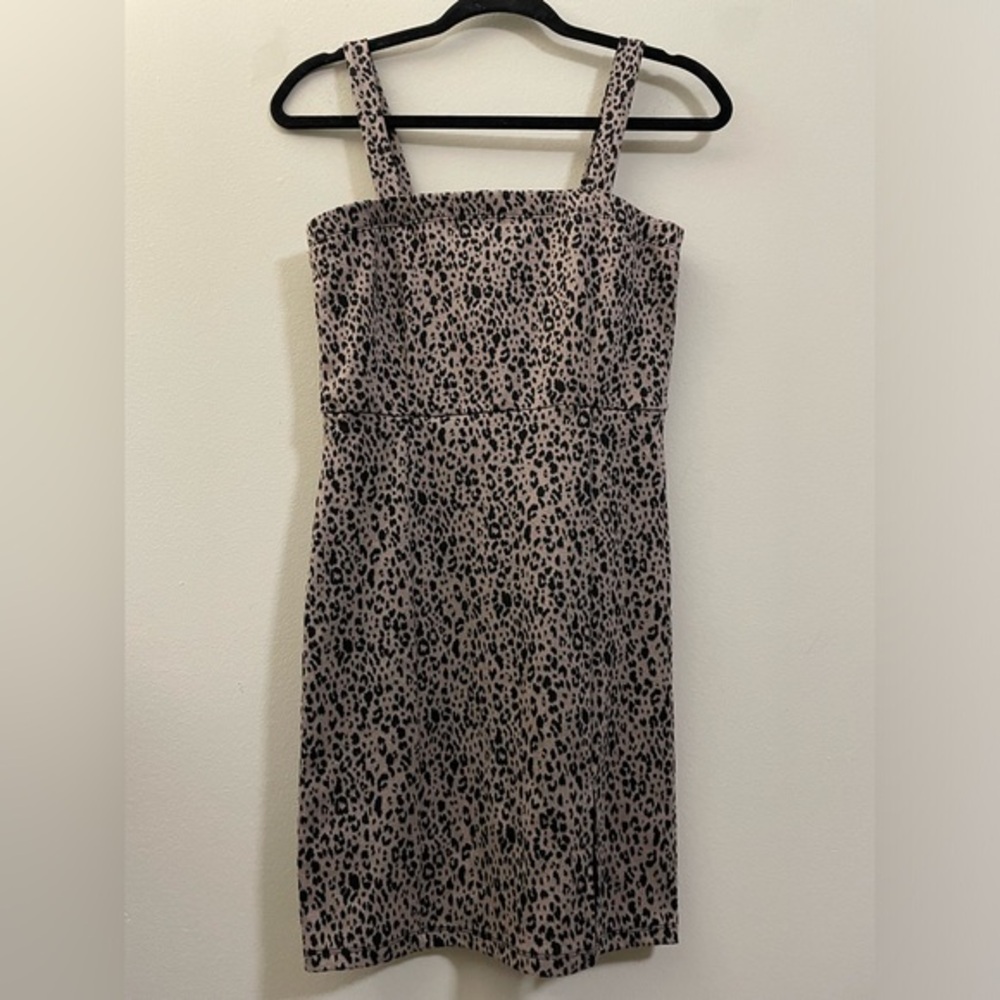 Forever 21 Leopard Print Square Neck Mini Dress - M